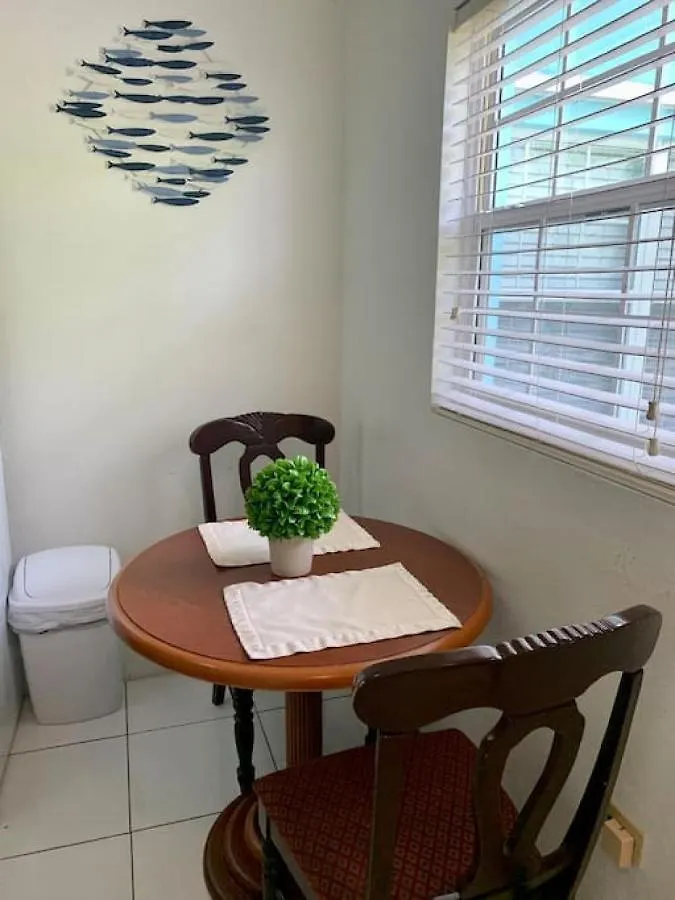 Suite 4, Blue Pavilion - Steps To Beach - Car, Value, Service West Bay Cayman Adaları